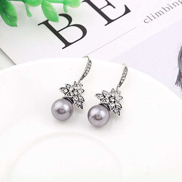 European And American Fashion Creative New Pearl Earrings